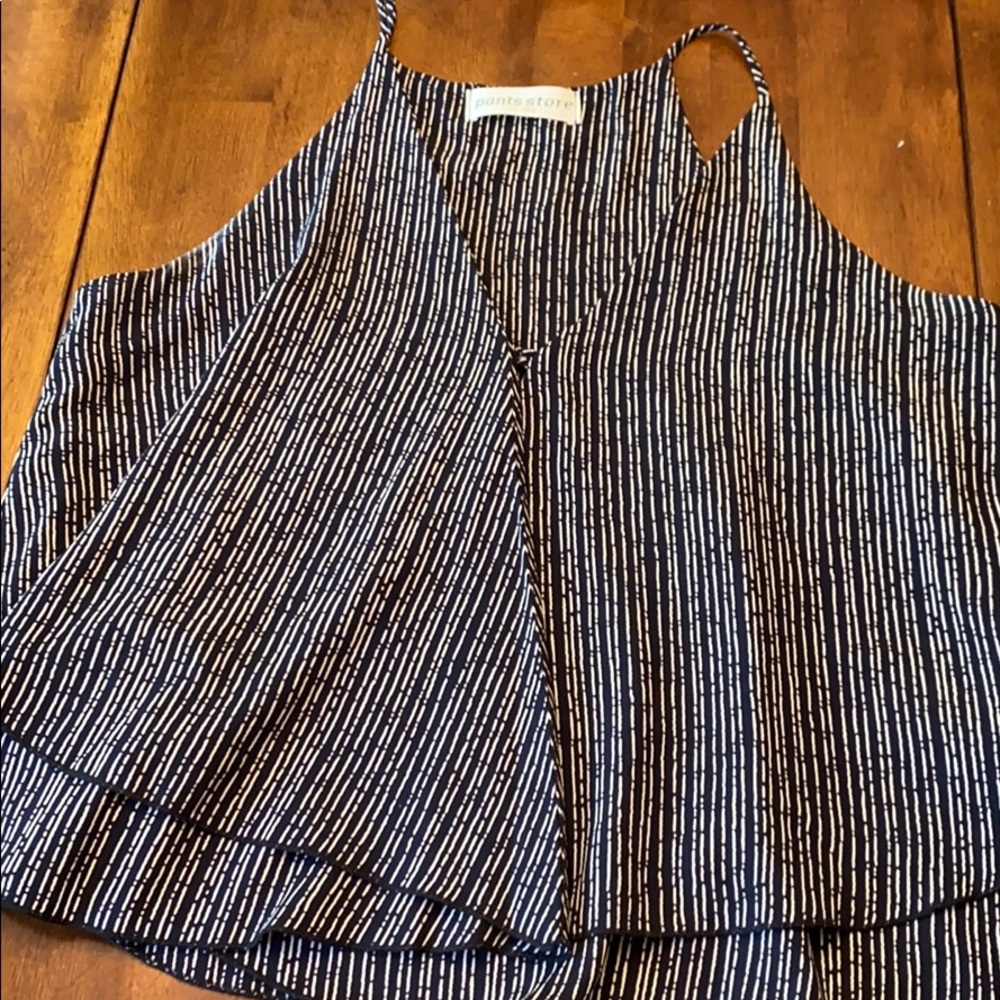 Pants store tank